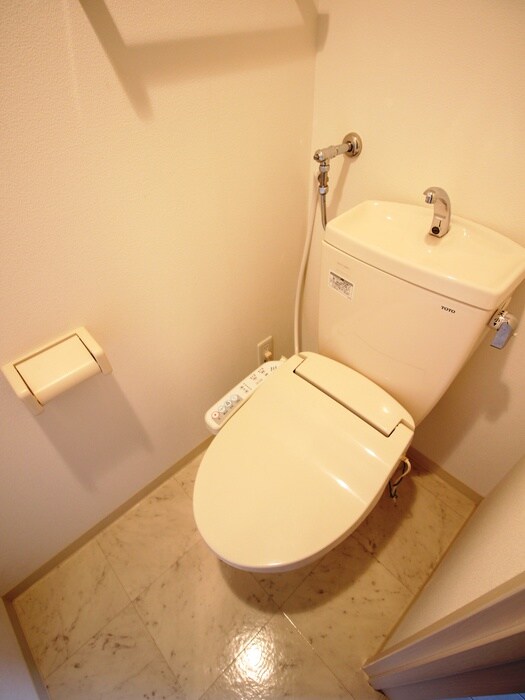 物件内観写真13　(トイレ)