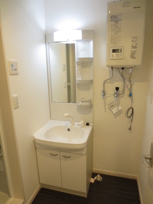 物件内観写真9　(洗面)