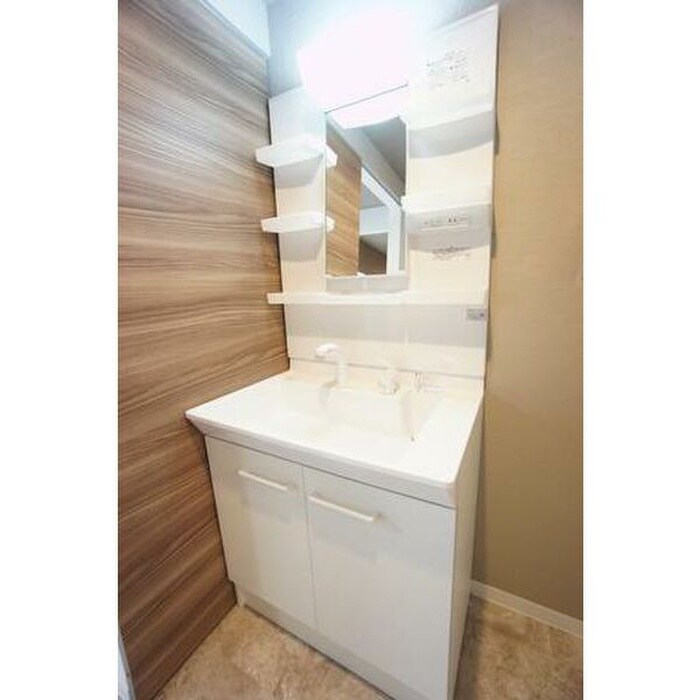 物件内観写真11　(洗面)