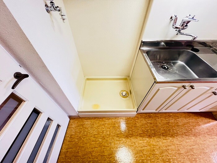 物件内観写真19　(洗濯機置場)