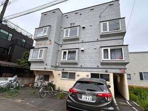 サクシ－ド八軒外観写真