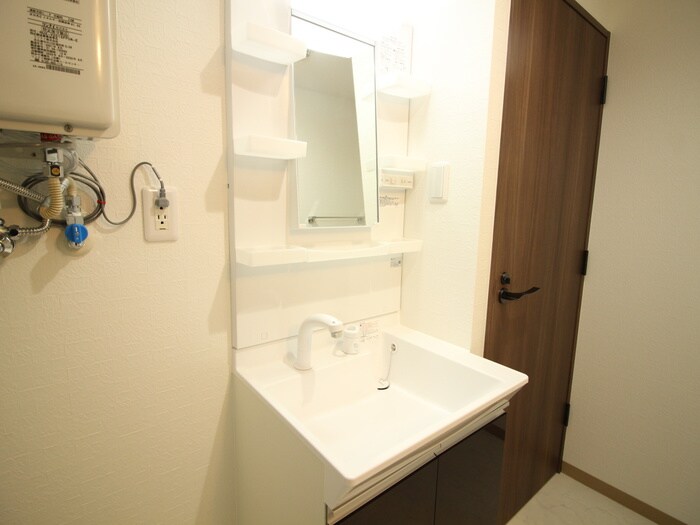 物件内観写真13　(洗面)