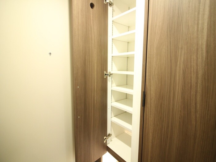 物件内観写真17　(靴箱)
