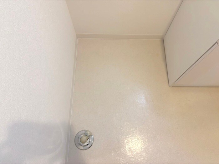 物件内観写真17　(洗濯機置場)