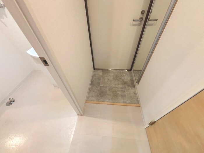 物件内観写真19　(玄関)