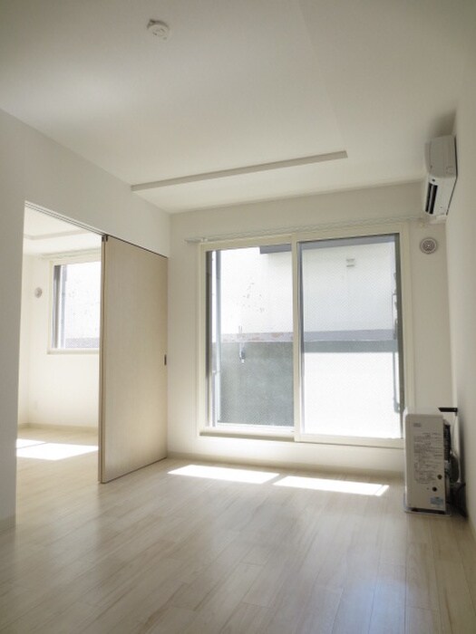 物件内観写真5　(居室)