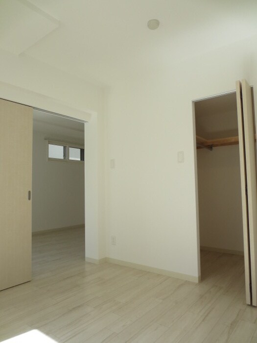 物件内観写真8　(居室)