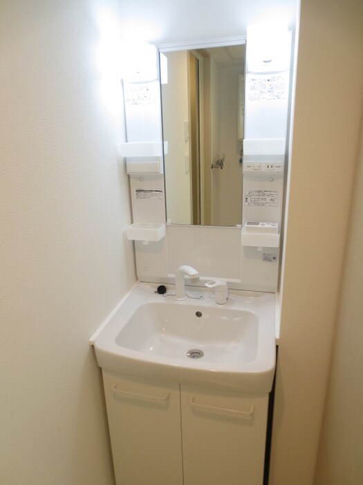 物件内観写真11　(洗面)