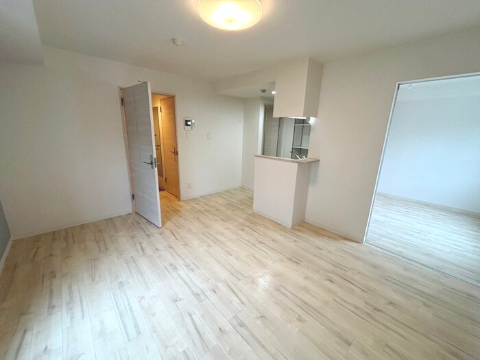 物件内観写真4　(居室)