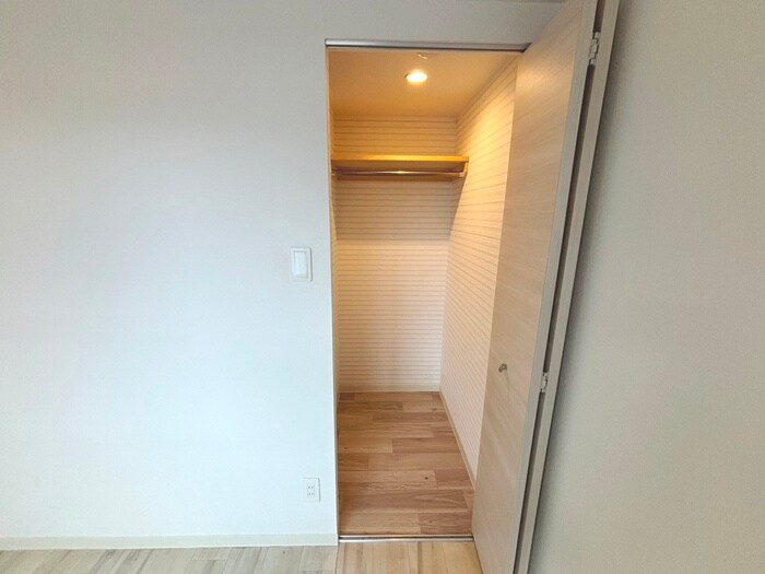 物件内観写真8　(収納)