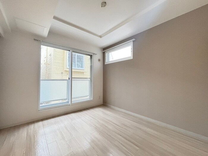 物件内観写真11　(居室)