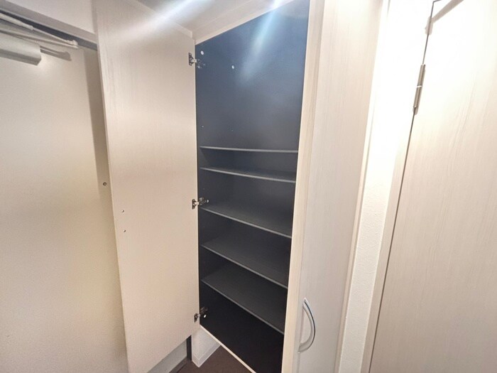 物件内観写真19　(靴箱)