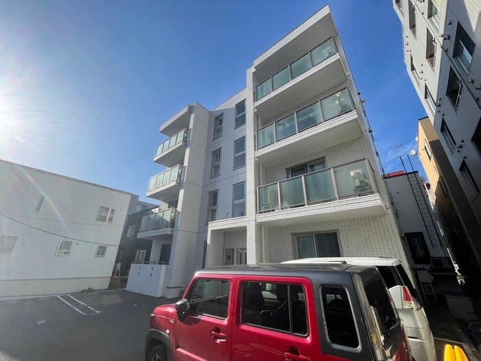 物件外観写真2　(外観写真)