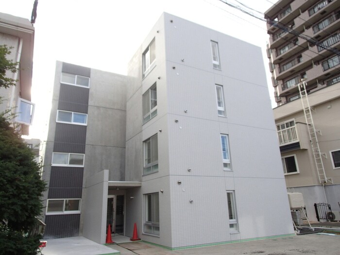 物件外観写真1　(外観写真)