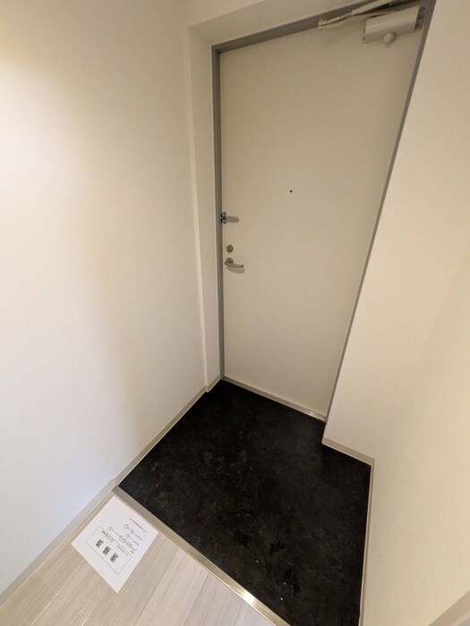 物件内観写真14　(玄関)