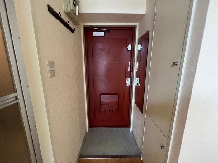 物件内観写真15　(玄関)