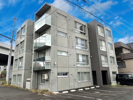 LIVAROT N33外観写真