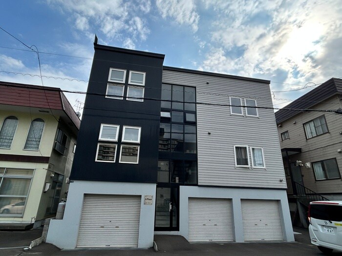 物件外観写真2　(外観写真)