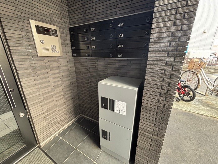 物件外観写真4　(建物設備)