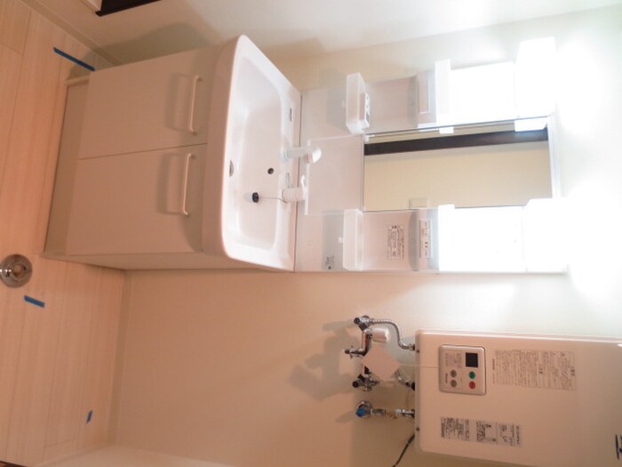 物件内観写真10　(洗面)