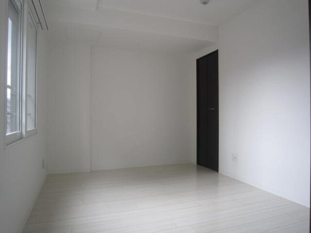 物件内観写真11　(居室)