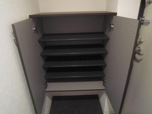 物件内観写真15　(靴箱)