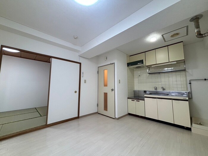 物件内観写真5　(居室)