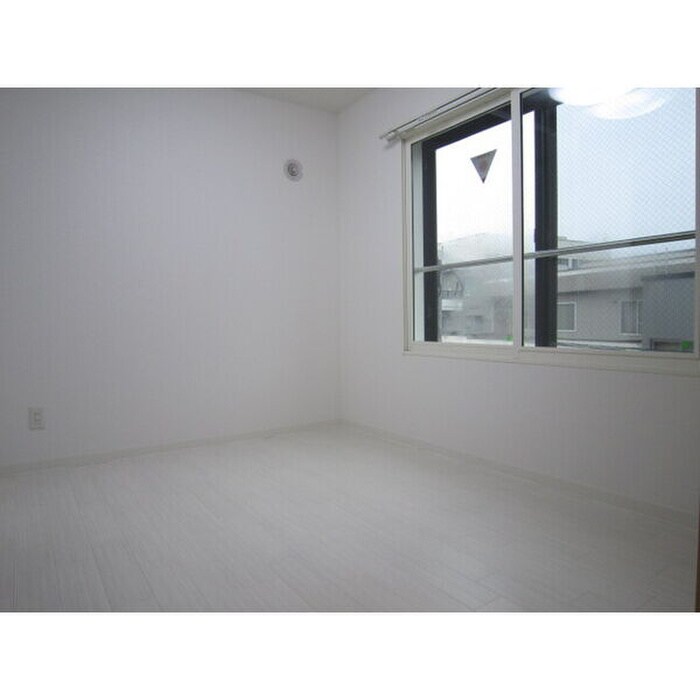 物件内観写真11　(居室)