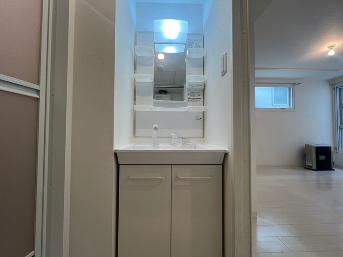 物件内観写真14　(洗面)