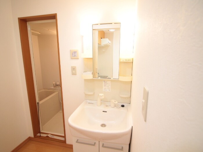 物件内観写真13　(洗面)