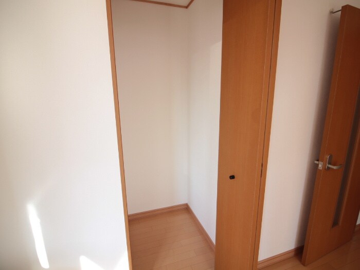 物件内観写真21　(収納)