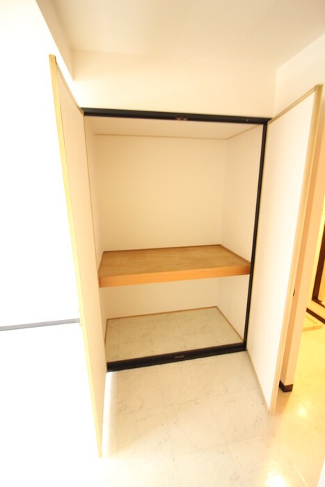 物件内観写真7　(収納)
