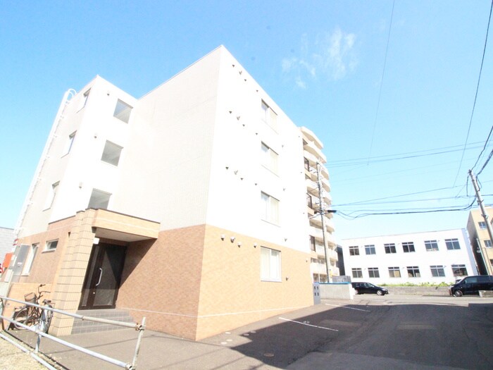 物件外観写真6　(外観写真)