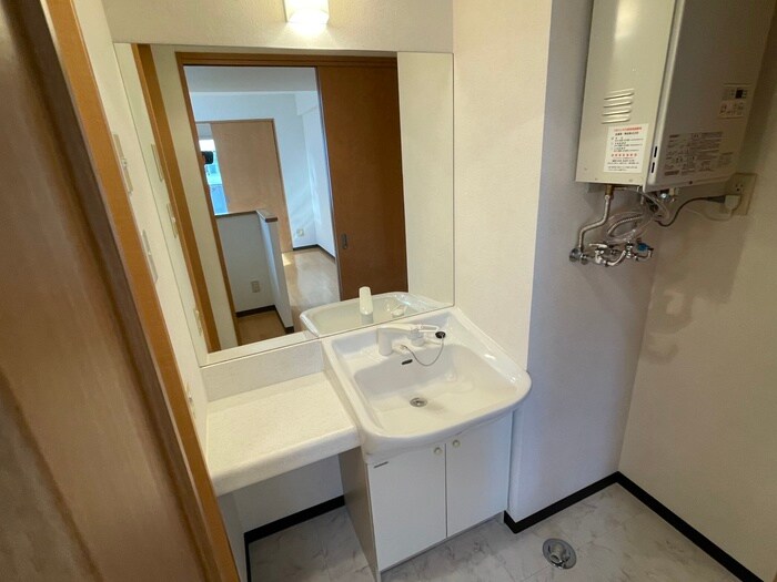 物件内観写真14　(洗面)