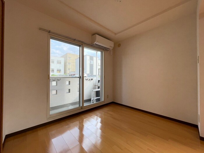 物件内観写真21　(居室)