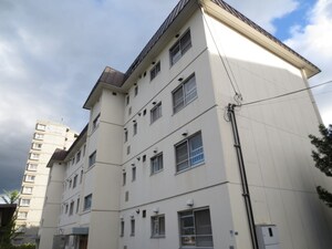 テレパレス月寒中央外観写真