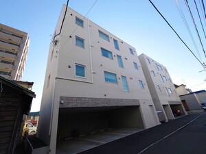 NOVA山鼻外観写真