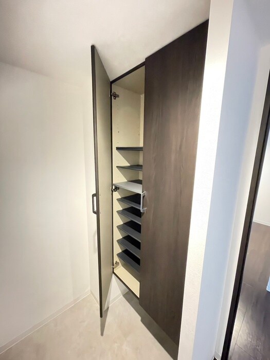 物件内観写真17　(靴箱)