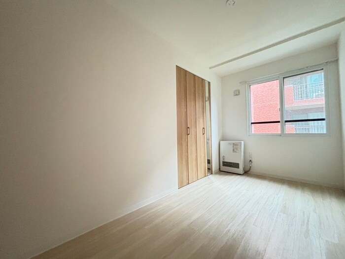 物件内観写真21　(居室)