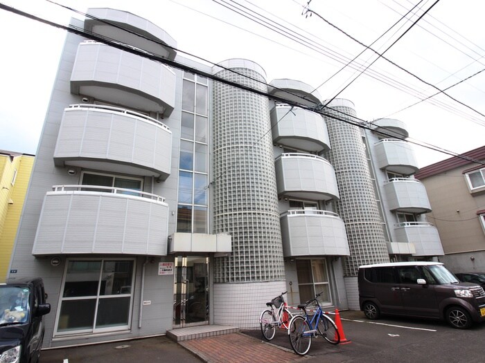 物件外観写真1　(外観写真)