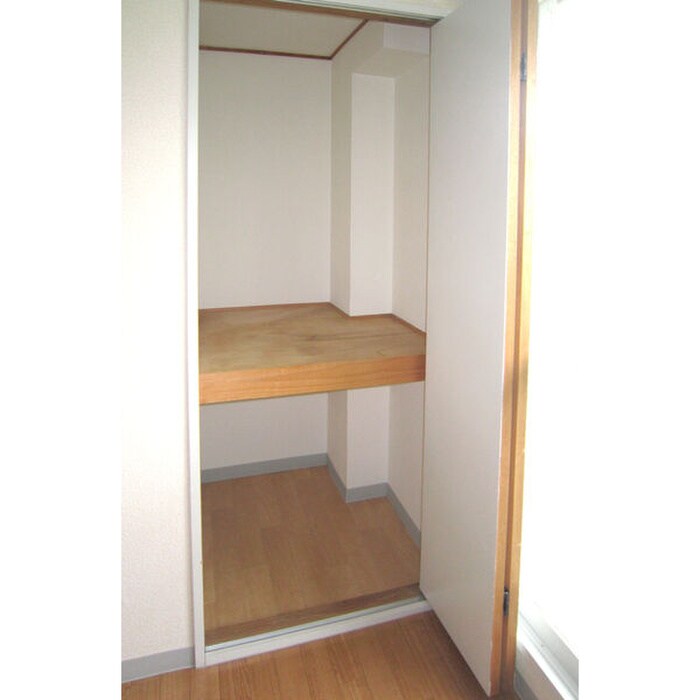 物件内観写真9　(収納)
