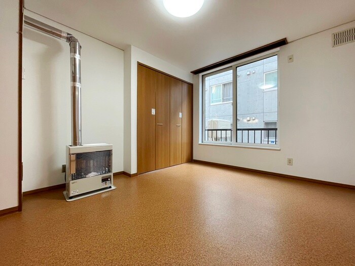 物件内観写真9　(居室)