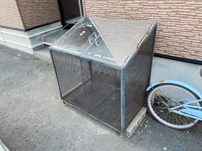 物件外観写真4　(建物設備)