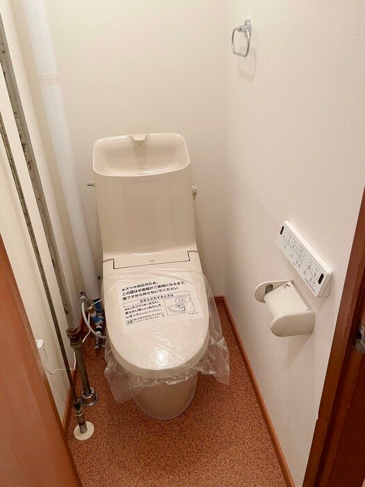 物件内観写真15　(トイレ)