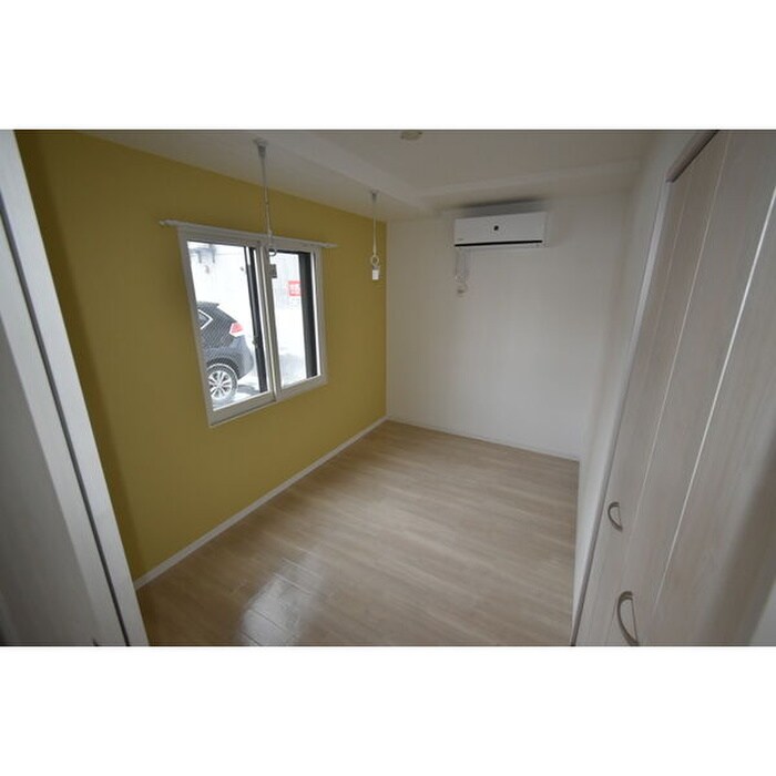 物件内観写真3　(居室)