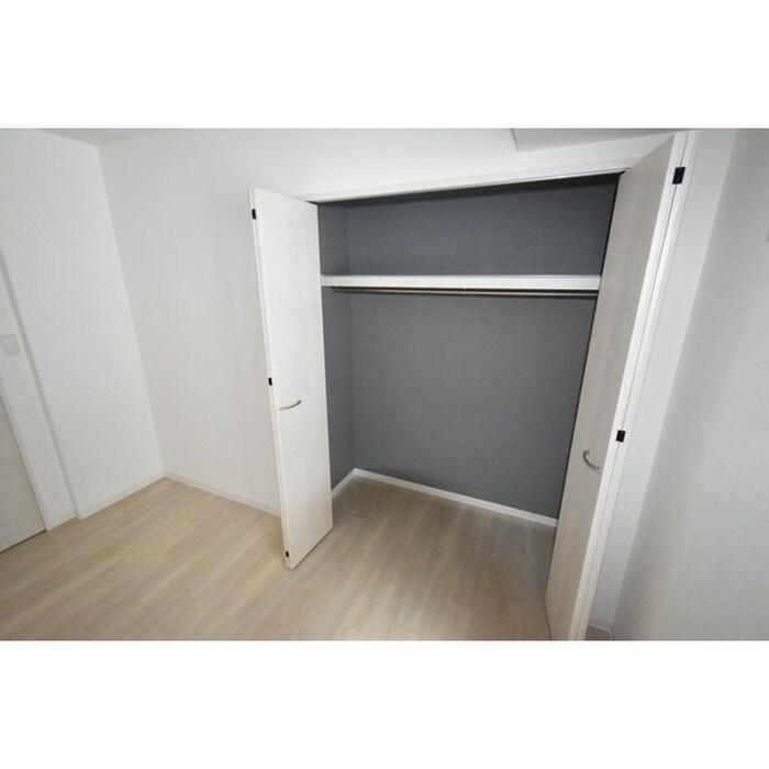 物件内観写真5　(収納)