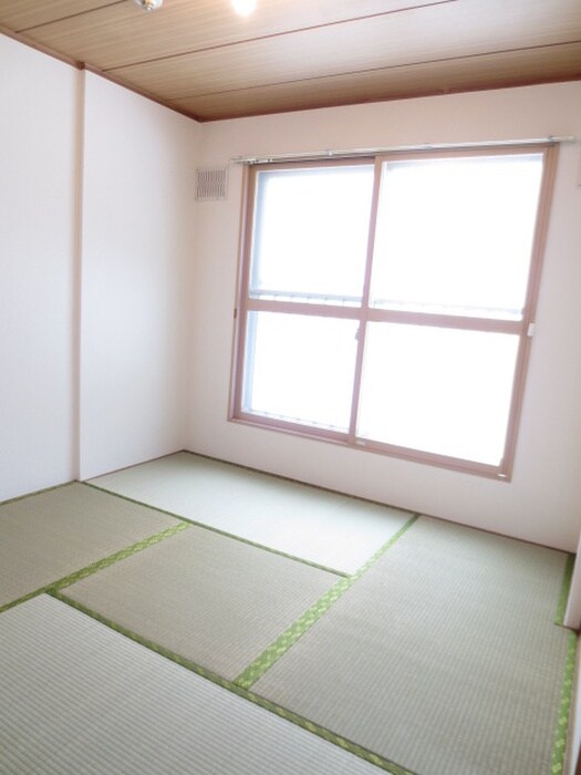 物件内観写真10　(居室)