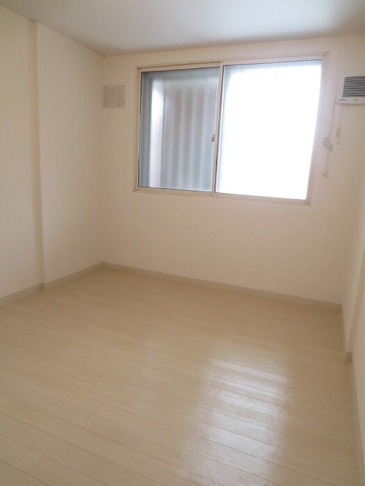 物件内観写真11　(居室)