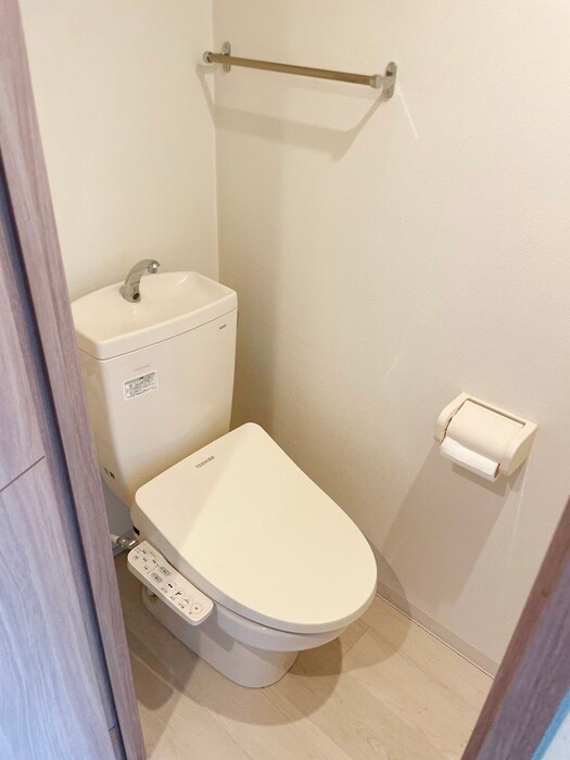 物件内観写真15　(トイレ)