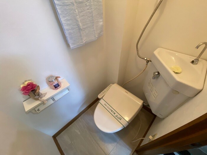 物件内観写真13　(トイレ)